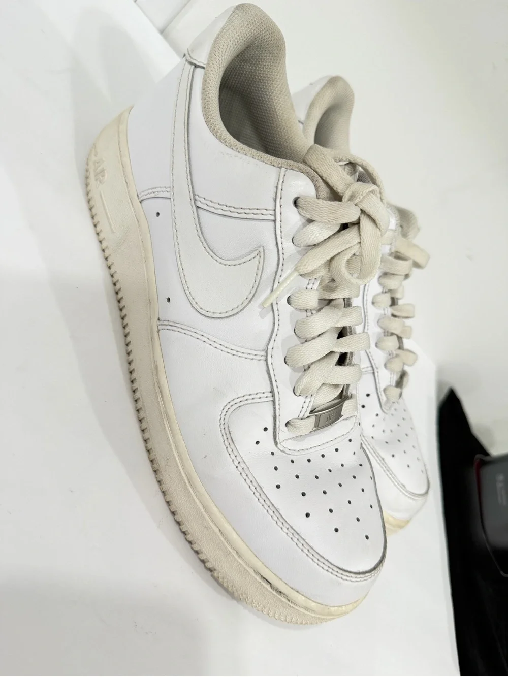Nike Men’s White Leather Low-Top Sneakers with Off-White Accents